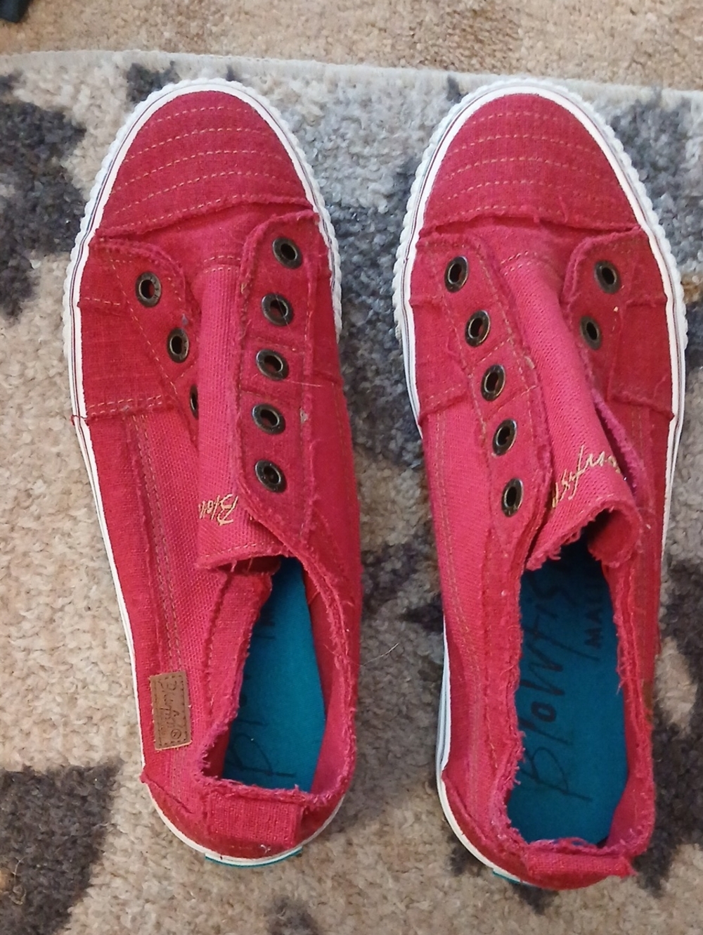 Women's Slip-On Canvas Sneakers in Red